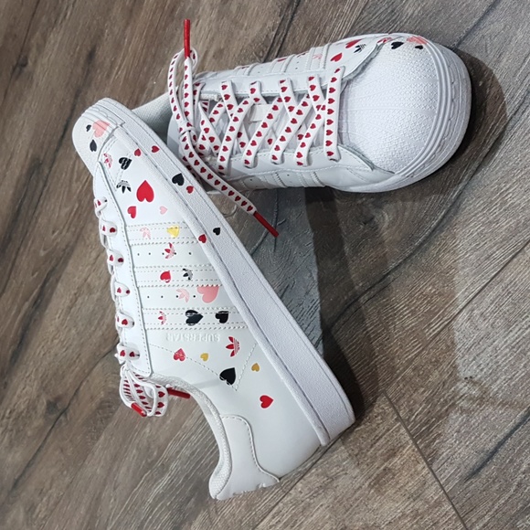 ADIDAS Limited Edition Superstar Hearts Shoes 7 - Picture 4 of 14